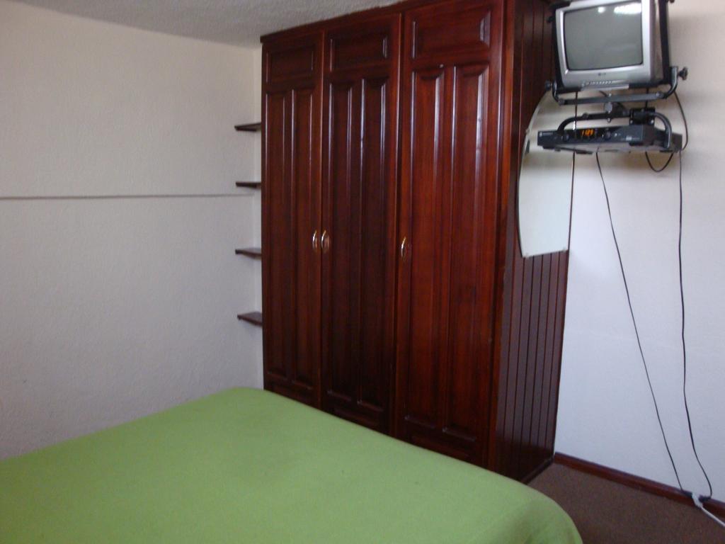 Hostal Santa Maria Gracia Quito Exterior photo